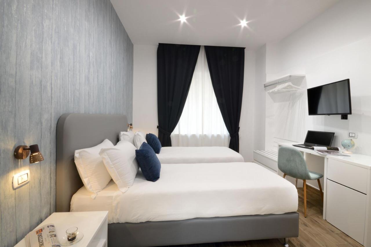 นาโปลีซีซัน Bed & Breakfast เนเปิลส์ ภายนอก รูปภาพ
