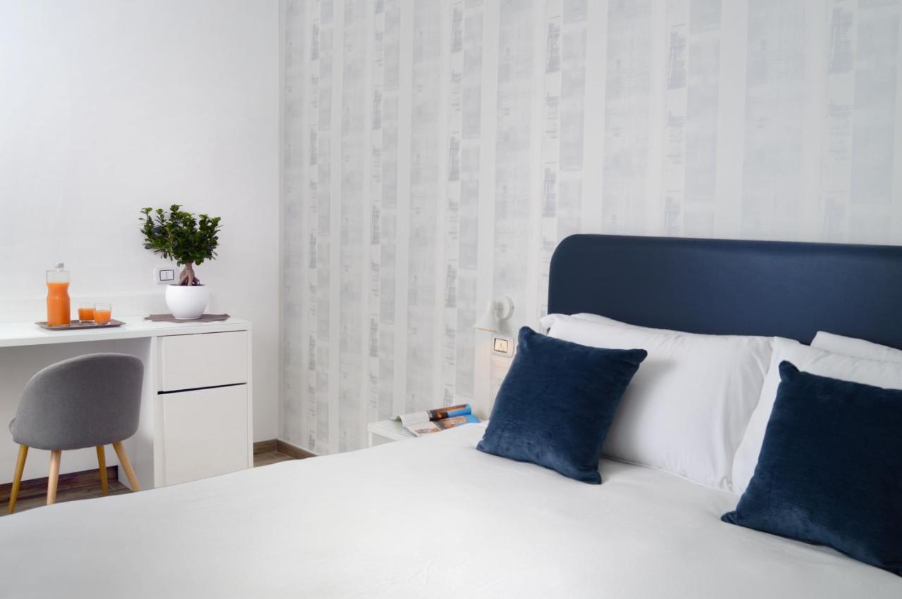 นาโปลีซีซัน Bed & Breakfast เนเปิลส์ ภายนอก รูปภาพ