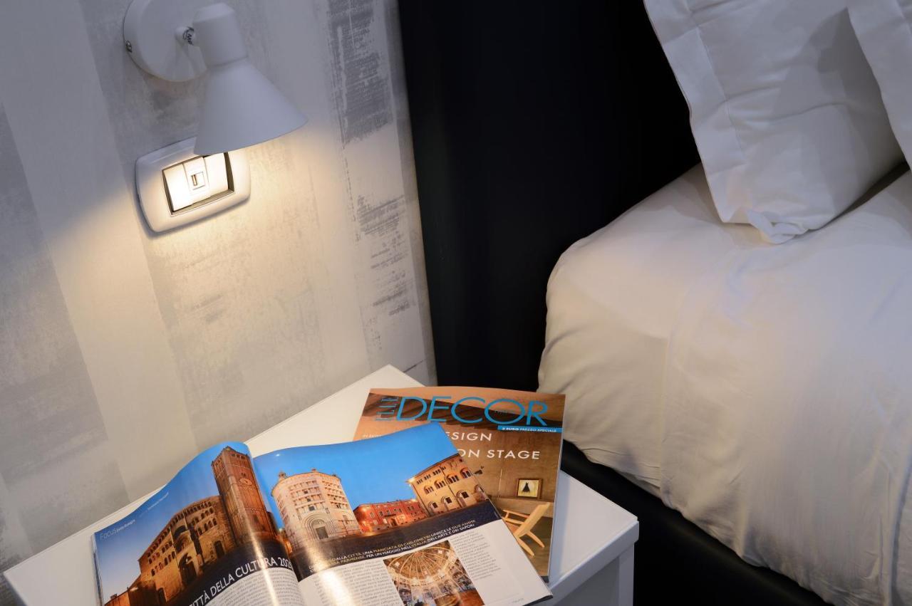 นาโปลีซีซัน Bed & Breakfast เนเปิลส์ ภายนอก รูปภาพ
